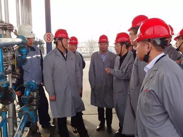 【頭條】17個檢查組查出99個重大安全隱患，山東17家企業(yè)停產(chǎn)，229家被處罰。