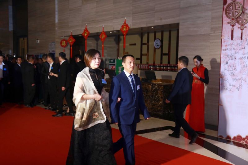 “凝心聚力 ·砥礪前行”— 龍港集團(tuán)2020新春年會(huì)完美收官！