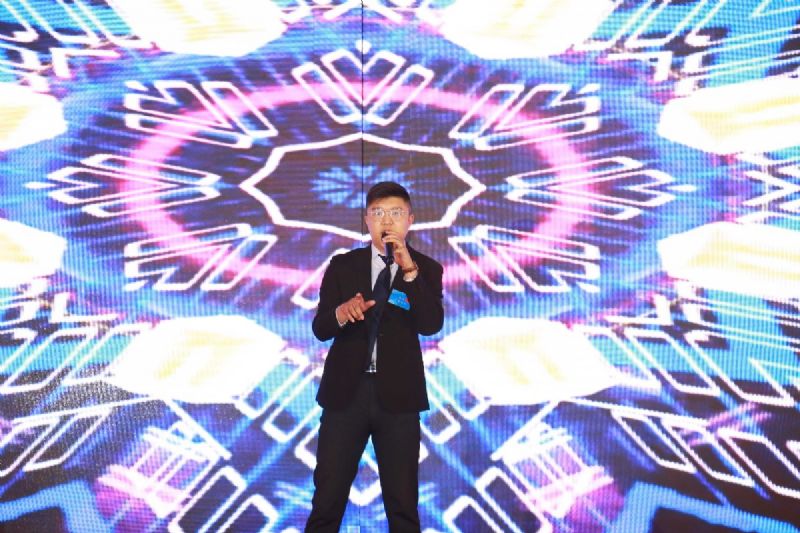 “凝心聚力 ·砥礪前行”— 龍港集團(tuán)2020新春年會(huì)完美收官！