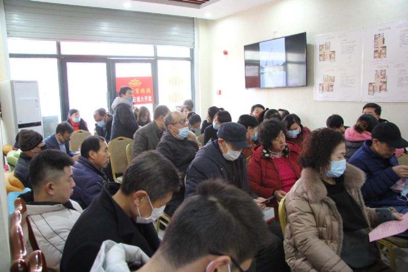 人山人海，瘋狂搶購丨直擊龍港·育德園開盤火爆現(xiàn)場！