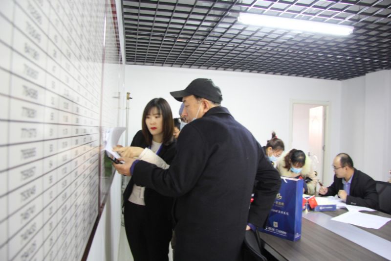 人山人海，瘋狂搶購丨直擊龍港·育德園開盤火爆現(xiàn)場！