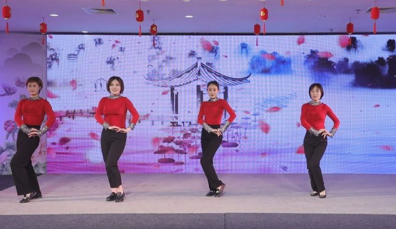 不忘初心 衷愫韶華——龍港集團(tuán)迎新春文化盛宴震撼來襲！